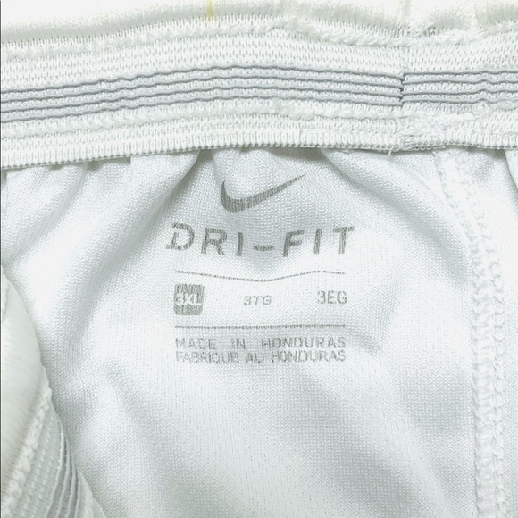 NWT Nike Women's Shorts Dri-Fit  White/Blue Basketball 932198-108 Plus Sz 3XL - Picture 4 of 5